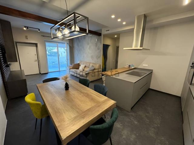 Appartamento in vendita di 100 m² in Via Giulio Conventati, 2
