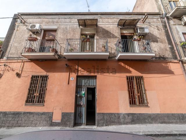 Appartamento in vendita di 103 m² in Via Giuseppe Borrello