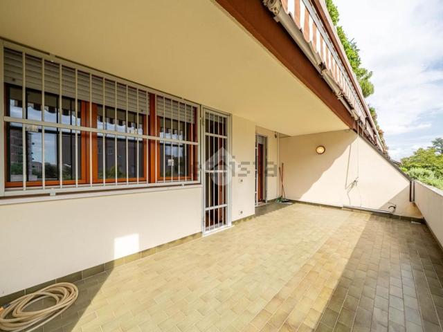 Appartamento in vendita di 100 m² in Via Giuseppe Belluzzo, 10