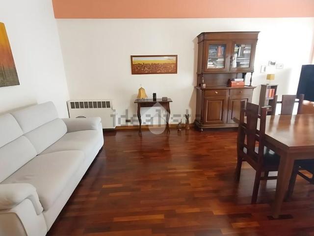 Appartamento in vendita di 100 m² in Via Giuseppe Garibba, 6