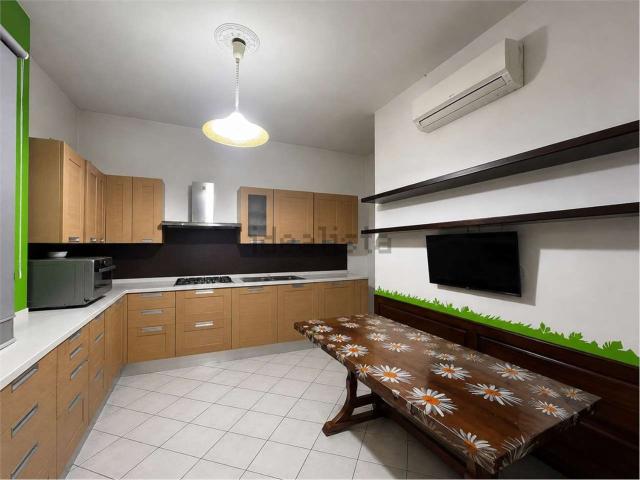 Appartamento in vendita di 100 m² in Via Giuseppe Giusti