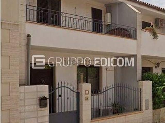 Appartamento in vendita di 100 m² in Via Giuseppe Giusti