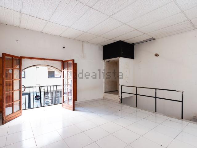 Appartamento in vendita di 100 m² in Via Giuseppe de Spuches, 28