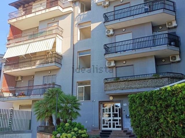 Appartamento in vendita di 100 m² in Via Giuseppe Fava