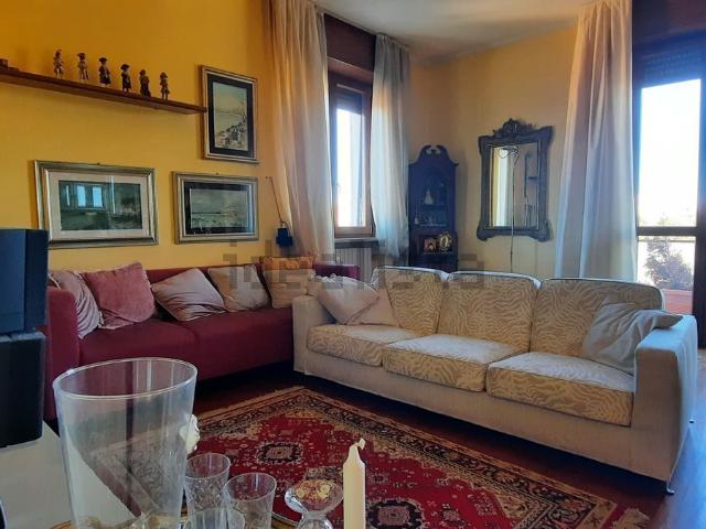 Appartamento in vendita di 100 m² in Via Giuseppe Manfredi