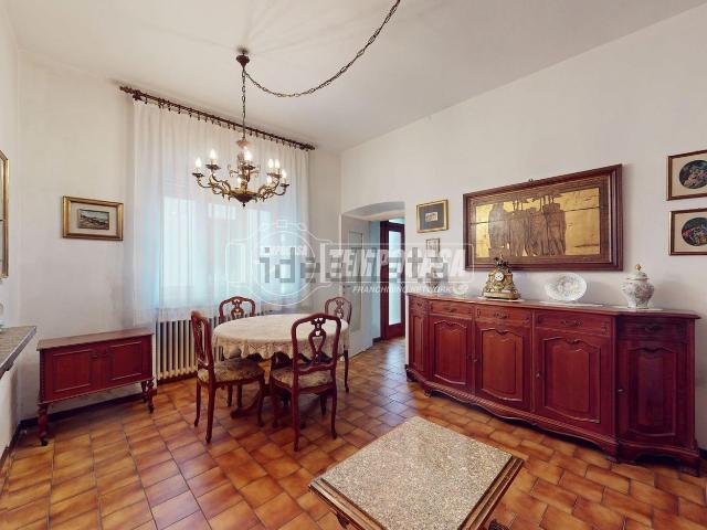 Appartamento in vendita di 100 m² in Via Giuseppe Marcora, 5