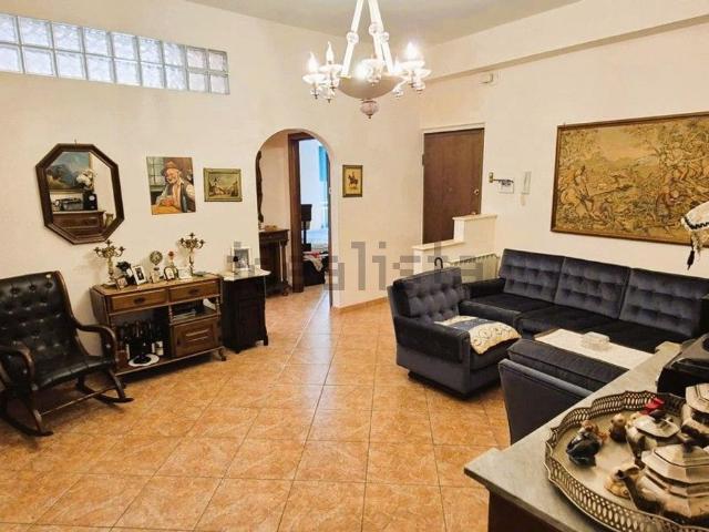 Appartamento in vendita di 100 m² in Via Giuseppe Verdi, 43