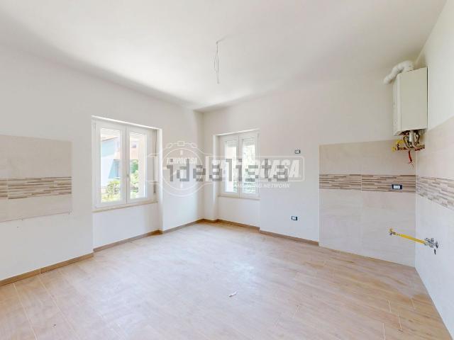 Appartamento in vendita di 100 m² in Via Giacomo Leopardi