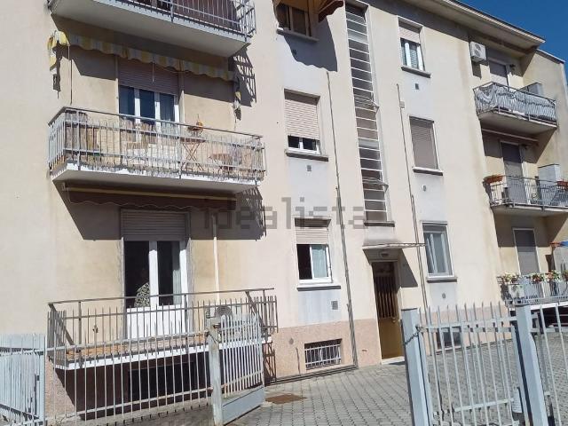 Appartamento in vendita di 100 m² in Via Giacomo Matteotti, 25