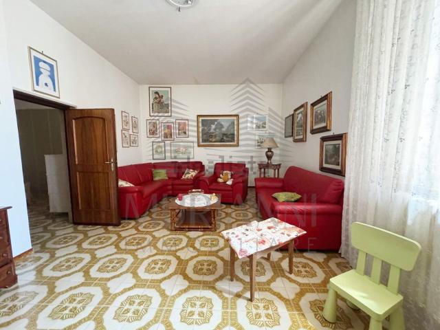 Appartamento in vendita di 100 m² in Via Giannini, 19