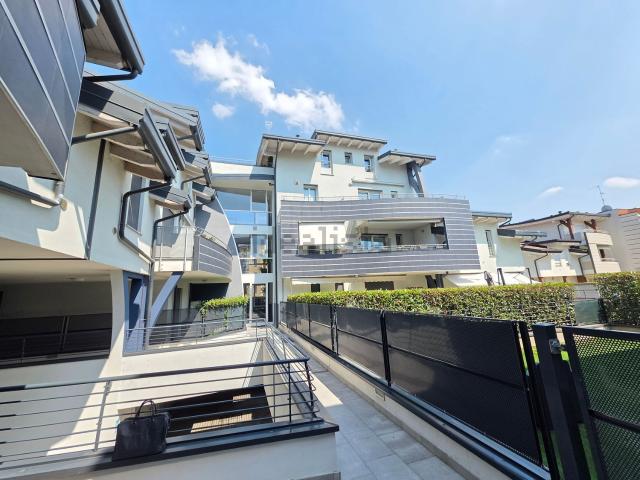 Appartamento in vendita di 100 m² in Via Giosue&apos  Ceriani