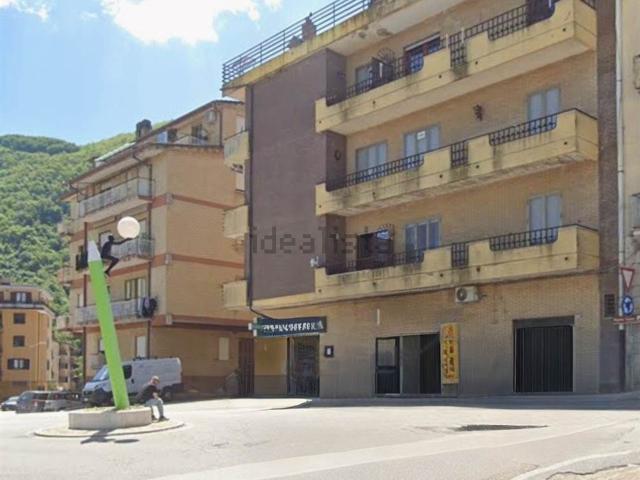 Appartamento in vendita di 100 m² in Via Giosuè Carducci