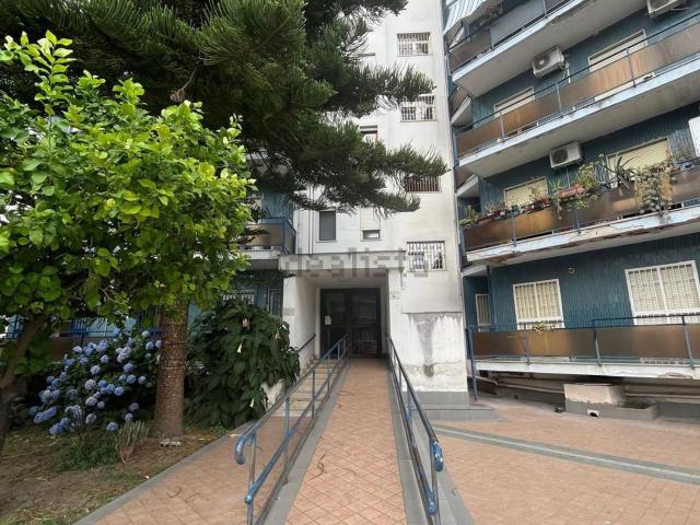 Appartamento in vendita di 100 m² in Via Giorgio de Chirico, 33