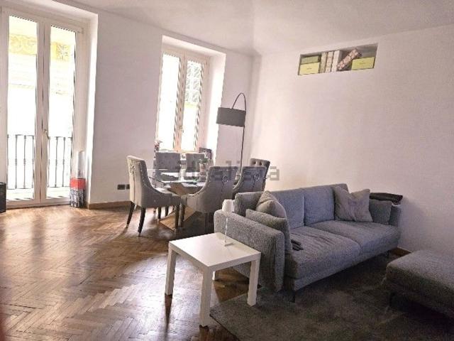 Appartamento in vendita di 100 m² in Via Giovanni Battista Bonesio, 32