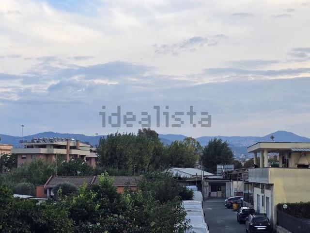 Appartamento in vendita di 100 m² in Via Giovanni Silvestri