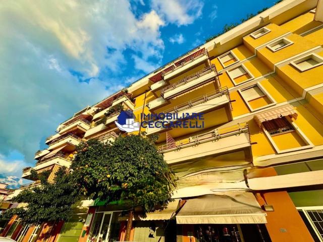 Appartamento in vendita di 100 m² in Via Giovanni Pascoli