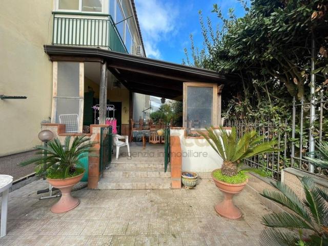Appartamento in vendita di 100 m² in Via grotte dell&apos olmo