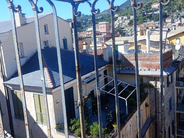 Appartamento in vendita di 100 m² in Via Guani