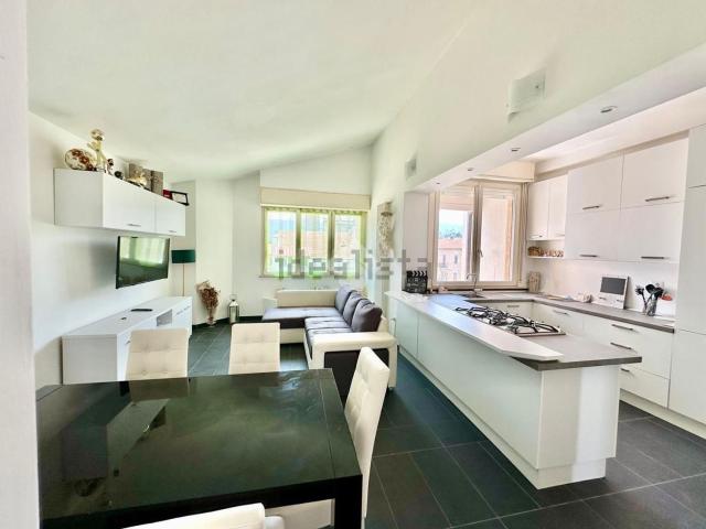 Appartamento in vendita di 100 m² in Via Guglielmo Marconi, 1