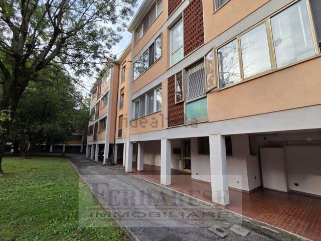 Appartamento in vendita di 100 m² in Via Guido Cardan, 41