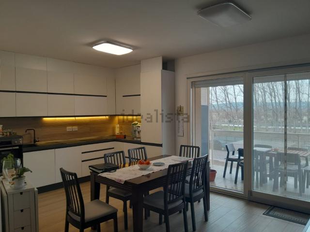 Appartamento in vendita di 100 m² in Via D&apos Ilio, 26