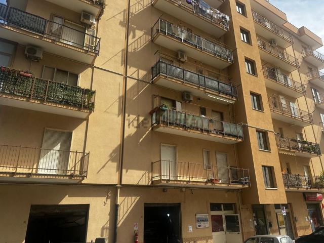 Appartamento in vendita di 100 m² in Via Domenico Mottola d&apos Amato