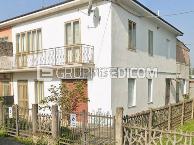 Appartamento in vendita di 100 m² in Via Domenico Rambaldi