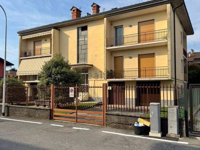 Appartamento in vendita di 100 m² in Via Don Antonio Seghezzi