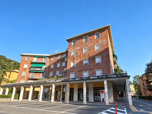 Appartamento in vendita di 100 m² in Via Don Gnocchi, 4