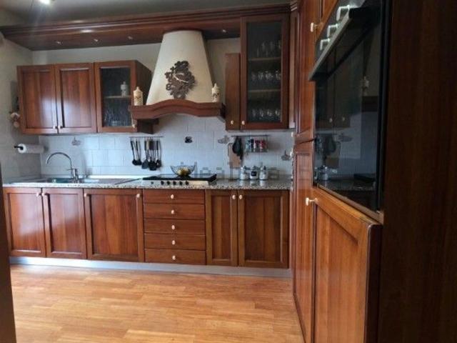 Appartamento in vendita di 100 m² in Via Donatori del Sangue, 11