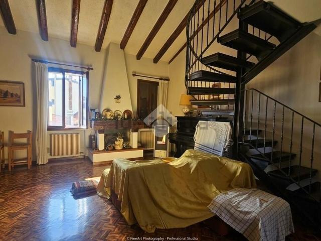 Appartamento in vendita di 100 m² in Via Dante Alighieri, 1