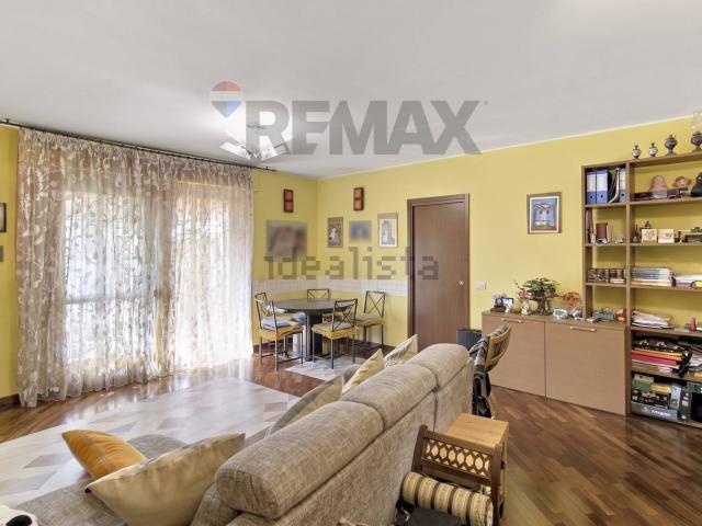 Appartamento in vendita di 100 m² in Via Dante Alighieri, 39