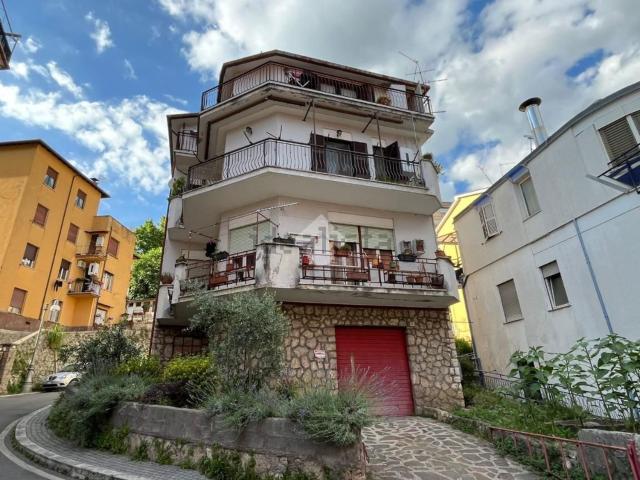 Appartamento in vendita di 100 m² in Via Dante Alighieri, 32