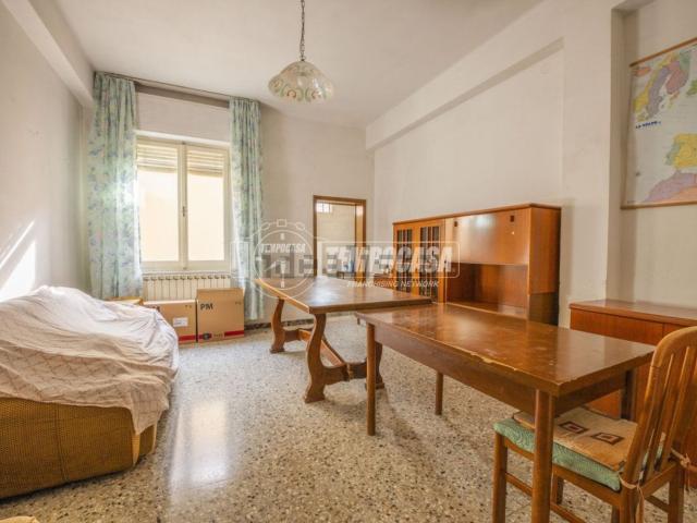 Appartamento in vendita di 100 m² in Via Dante Alighieri, 82