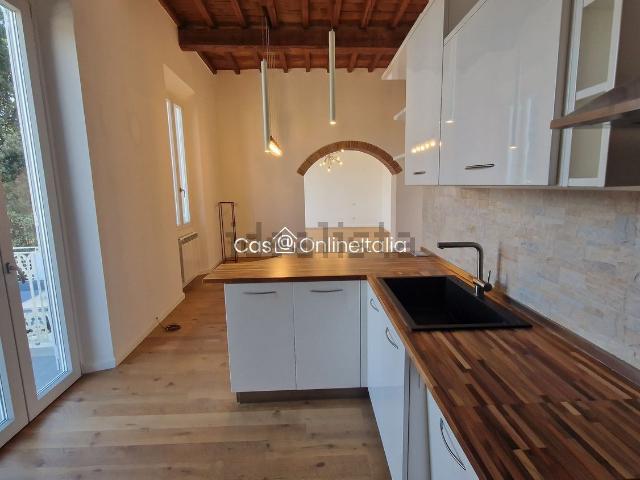 Appartamento in vendita di 100 m² in Via dei Berti, 25
