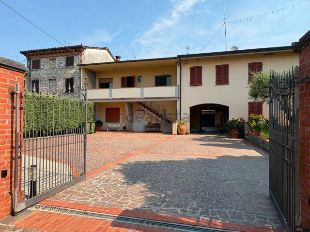 Appartamento in vendita di 100 m² in Via Dei Bocchi