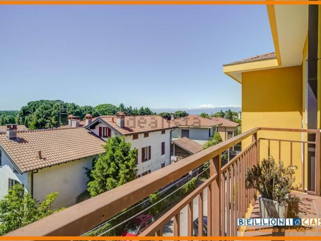 Appartamento in vendita di 100 m² in Via dei Cavalli