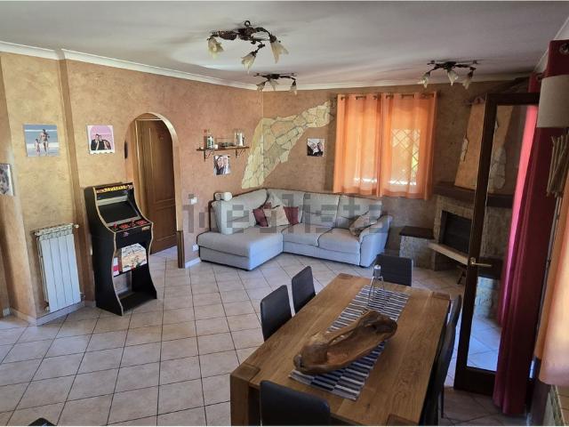 Appartamento in vendita di 110 m² in Via dei Chiusini