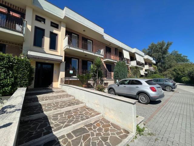 Appartamento in vendita di 100 m² in Via dei Due Principati, 143