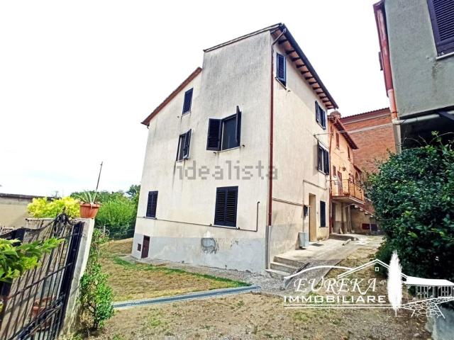 Appartamento in vendita di 100 m² in Via dei Partigiani
