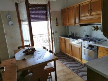 Appartamento in vendita di 100 m² in Via dei Pratoni