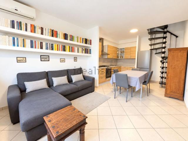 Appartamento in vendita di 100 m² in Via dei Salinari, 35