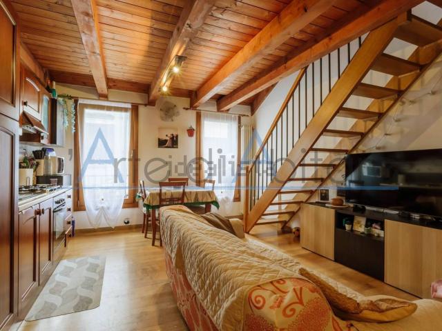 Appartamento in vendita di 100 m² in Via dei Tigli