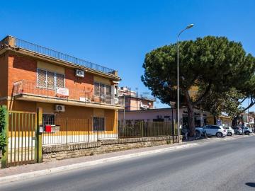 Pavona, Latina Lazio - Balcone
