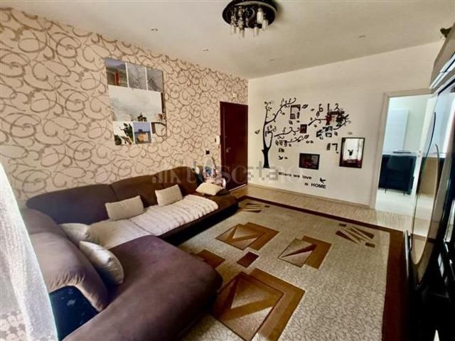 Appartamento in vendita di 100 m² in Via del Capriolo