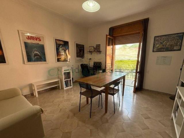 Appartamento in vendita di 100 m² in Via del Centenario