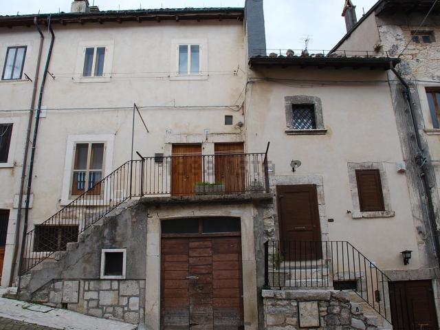 Appartamento in vendita di 100 m² in Via del Colle
