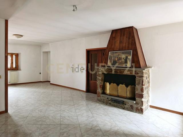 Appartamento in vendita di 100 m² in Via del Coro, 47