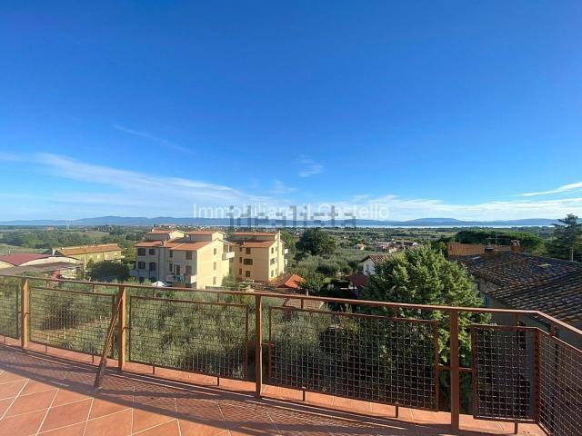 Appartamento in vendita di 100 m² in Via del Giglio