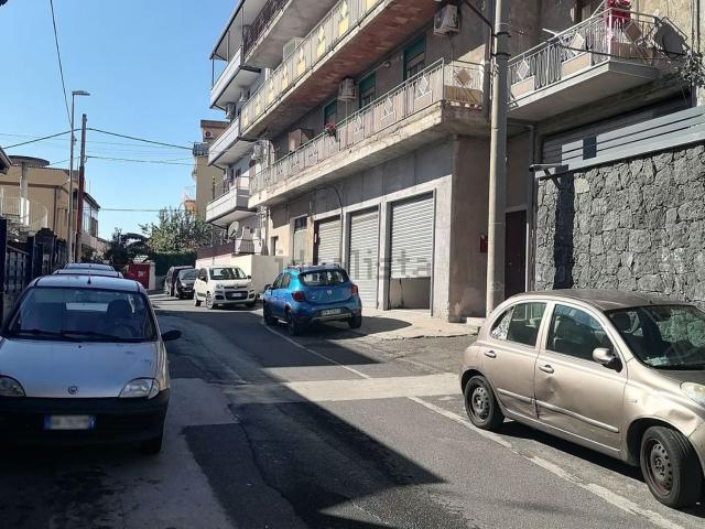 Appartamento in vendita di 100 m² in Via del Glicine, 20